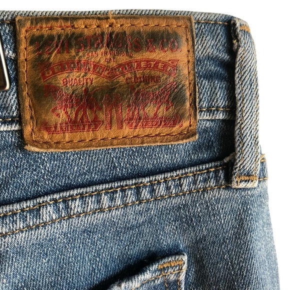 Levi’s 711 Skinny Jeans Size 27 Distressed with Patches Medium Blue Wash - Picture 14 of 16